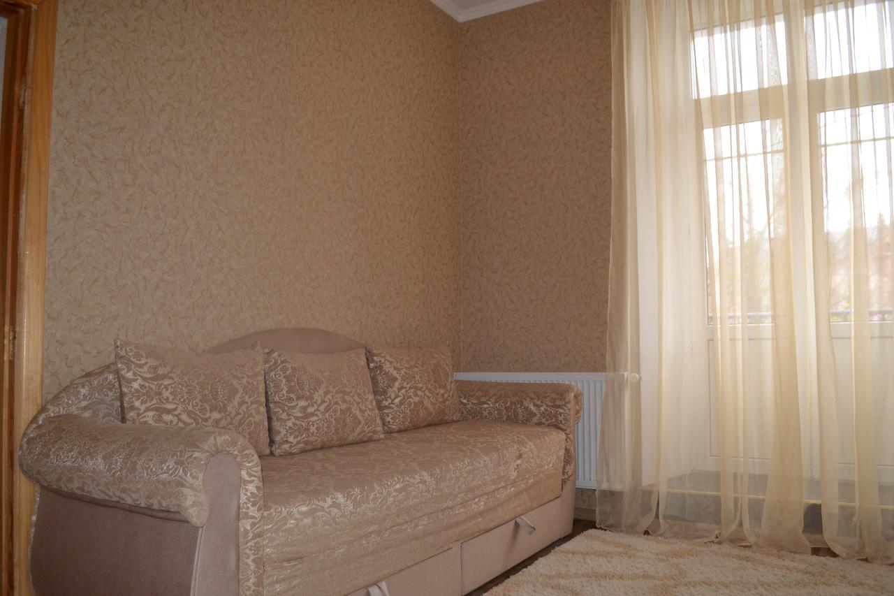 Zarvanskaya Street 5 Kamianets-Podilskyi Exterior photo